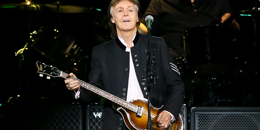 保罗·麦卡特尼（PaulMcCartney），辛西娅·埃里沃（CynthiaErivo）中的名人要求特朗普提供AI保护