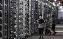  价格翻倍 全球芯片短缺波及比特币矿机