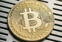 比特币合约，怎么在极端市场行情中减少损失？