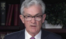 美联储主席鲍威尔重申将维持宽松货币政策，讲话后美股下行，国债收益率上升