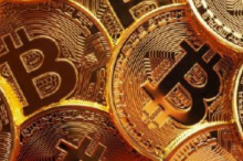 BTC市值再破1万亿