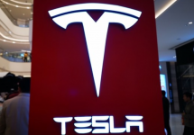特斯拉股价闪崩：市值跌了30% 比特币的锅？