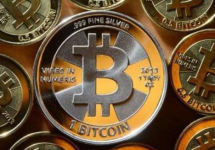 比特币涨破58000美元！美国第一只比特币ETF即将横空出世？