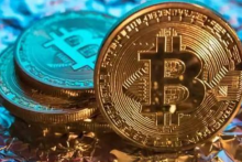 道指飙升460点，比特币也涨疯了，警惕“美元荒”谎言破碎