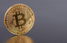 凌晨重磅！美国白宫紧急“辟谣”！美联储主席发话比特币又崩了：爆仓76亿