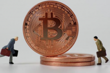 比特币风头正盛，加密货币的规模远不止一万亿