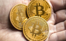 比特币蓄能冲击6万美元关口 新加坡再次警告公众注意加密货币交易风险