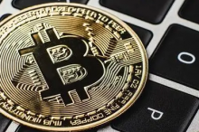 数据：特斯拉、MicroStrategy等整体共持有730亿美元比特币