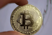 比特币一度跌穿35000美元，较历史高点几乎腰斩，到底遭遇了什么？