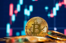 比特币上涨2.3% 报39,252.77美元