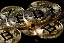  BTC突破43000美元