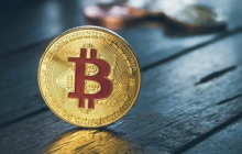  查理·芒格：投资比特币是愚蠢的，因为它的价值仍有可能降至零