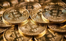 巴菲特继续看空比特币，称不愿花25美元收购所有比特币