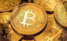 风险资产“大逃杀”：比特币腰斩 稳定币一夜暴跌30%