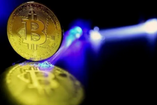 比特币大多头塞勒亏损40亿美元坚持不卖 声称贝佐斯2001年不会卖亚马逊