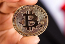  Coinbase转出5000个比特币到一个未知的钱包