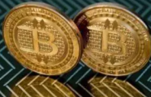  BTC跌破了 19000美元