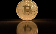  BTC突破23500美元