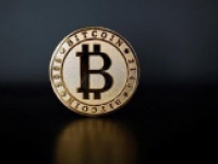 BTC跌破21000美元