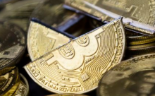 加密货币总市值再度跌破1万亿美元，比特币逼近今年低点