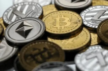  加密项目是否采用DAO模式 首先考量这8个因素