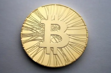  比特币长期持有者以42%的平均亏损出售BTC